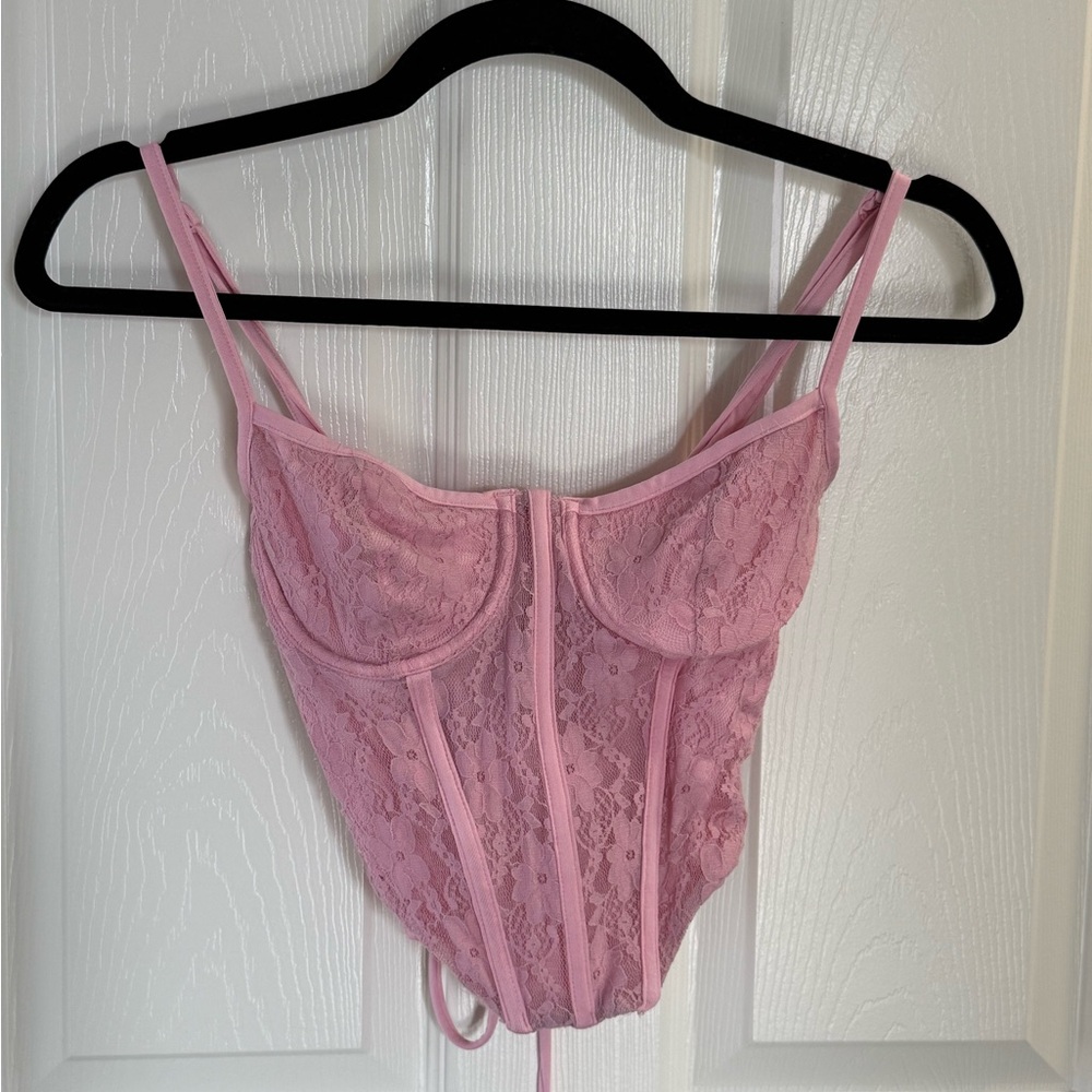 Elegant Pink Lace Bustier